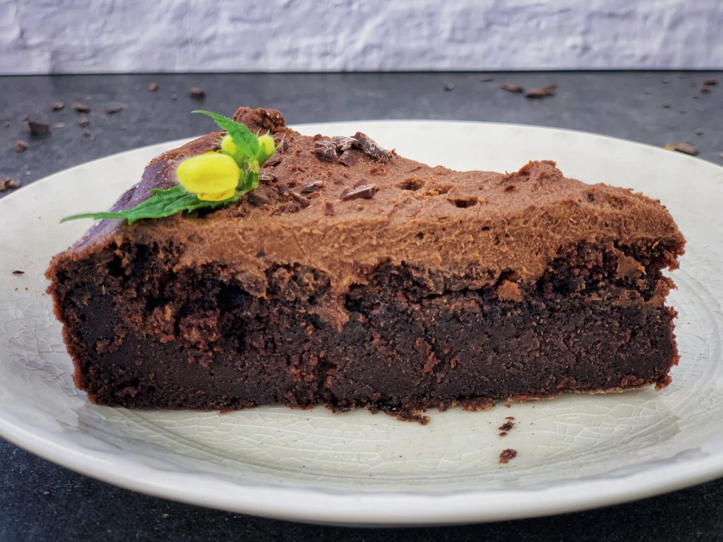Veganer Chocolate-Fudge-Cake